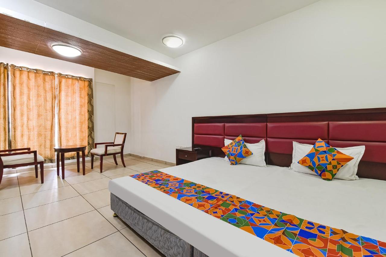 Fabhotel Gl Residency - Satellite Ahmadabad Zewnętrze zdjęcie